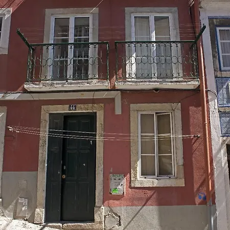 Portuguese Living Travessa Da Bica Lisboa