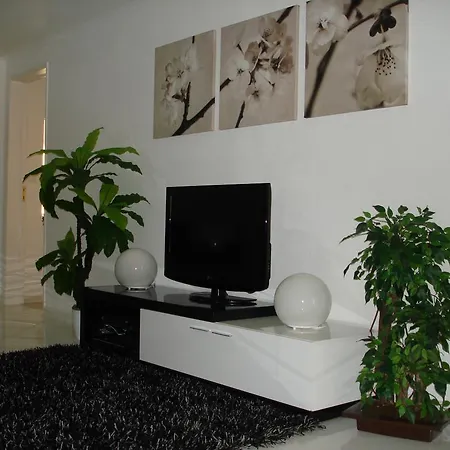 Portuguese Living Travessa Da Bica Apartment