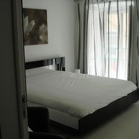 Portuguese Living Travessa Da Bica Apartment